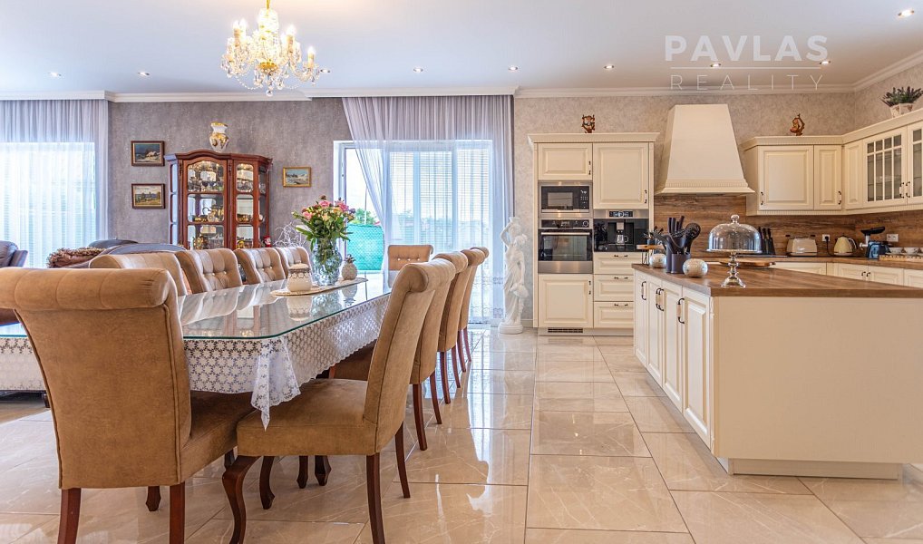 Prodej domu 233 m² s pozemkem 678 m², Jindřichův Hradec – náhled fotky 15