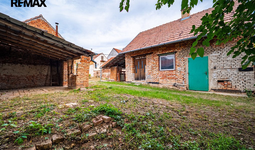Prodej domu 200 m² s pozemkem 1 812 m², Šakvice – náhled fotky 30