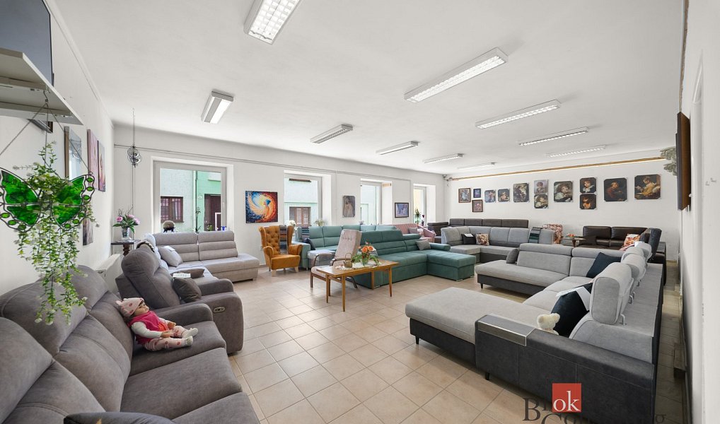 Prodej komerčního objektu (jiného typu) 1 100 m², Krnov – náhled fotky 12
