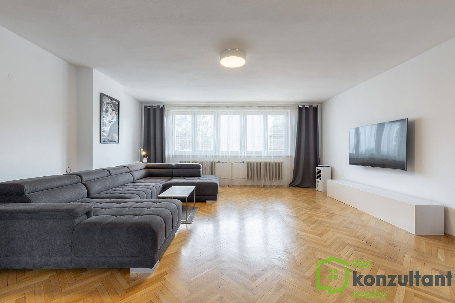 Prodej domu 313 m² s pozemkem 2 133 m² – fotografie 2