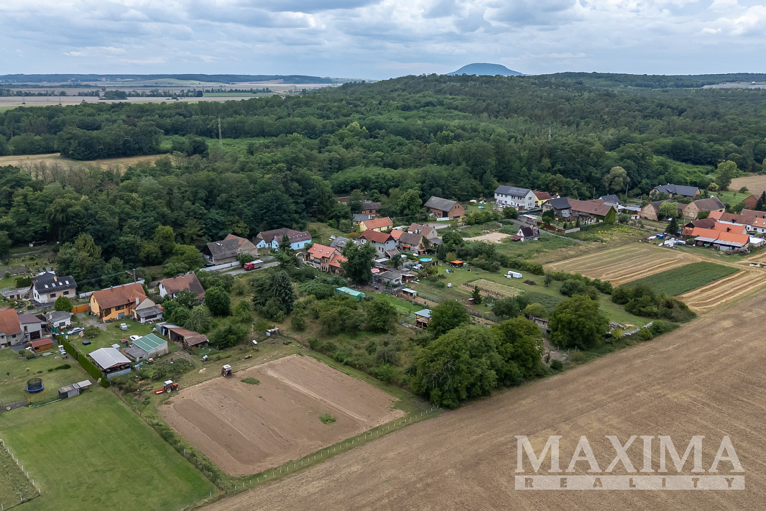 Prodej stavebního pozemku 3 823 m² — photo 2