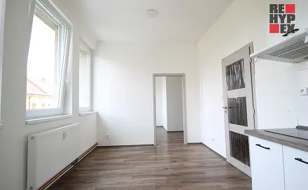 Pronájem bytu 2+kk 34 m², Nádražní, Mimoň - Mimoň V, okres Česká Lípa