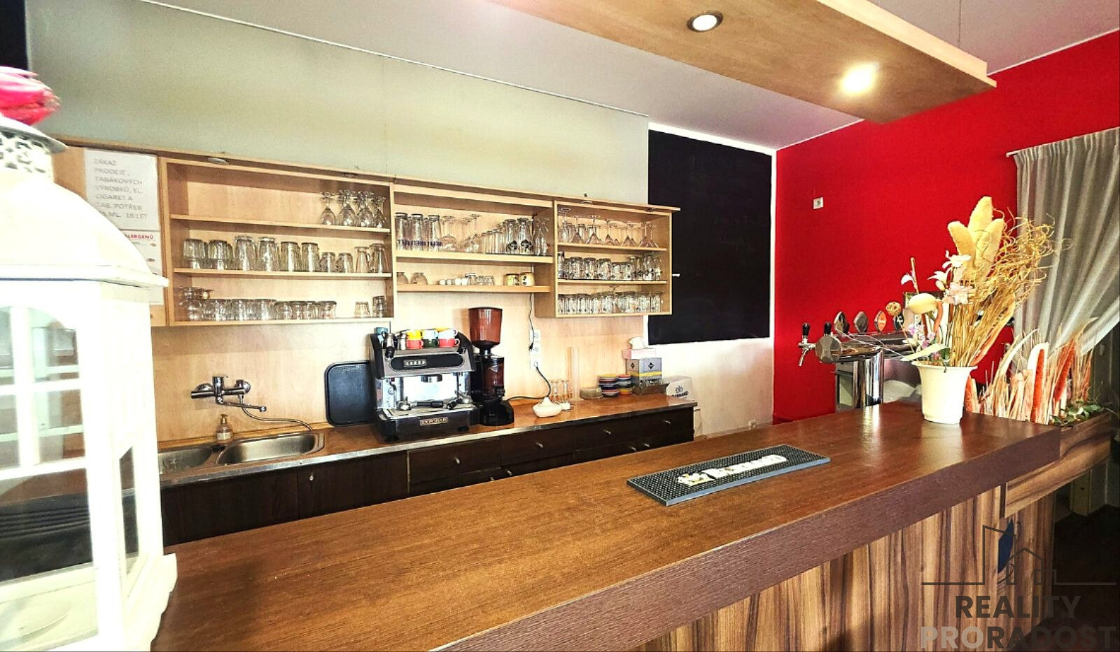 Pronájem restaurace 195 m² – fotografie 3