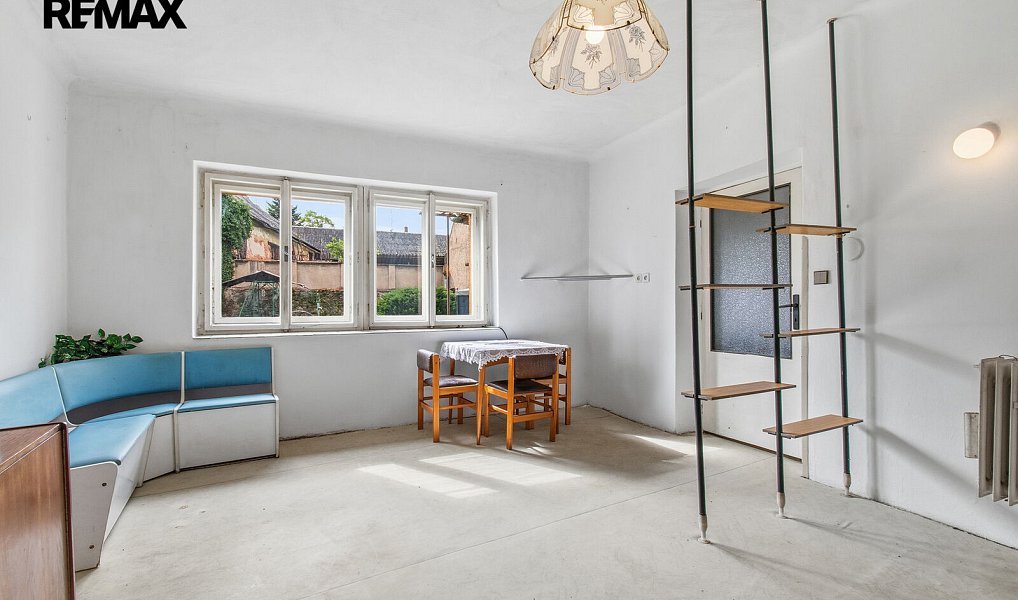 Prodej domu 215 m² s pozemkem 3 942 m², Smědčice – náhled fotky 10