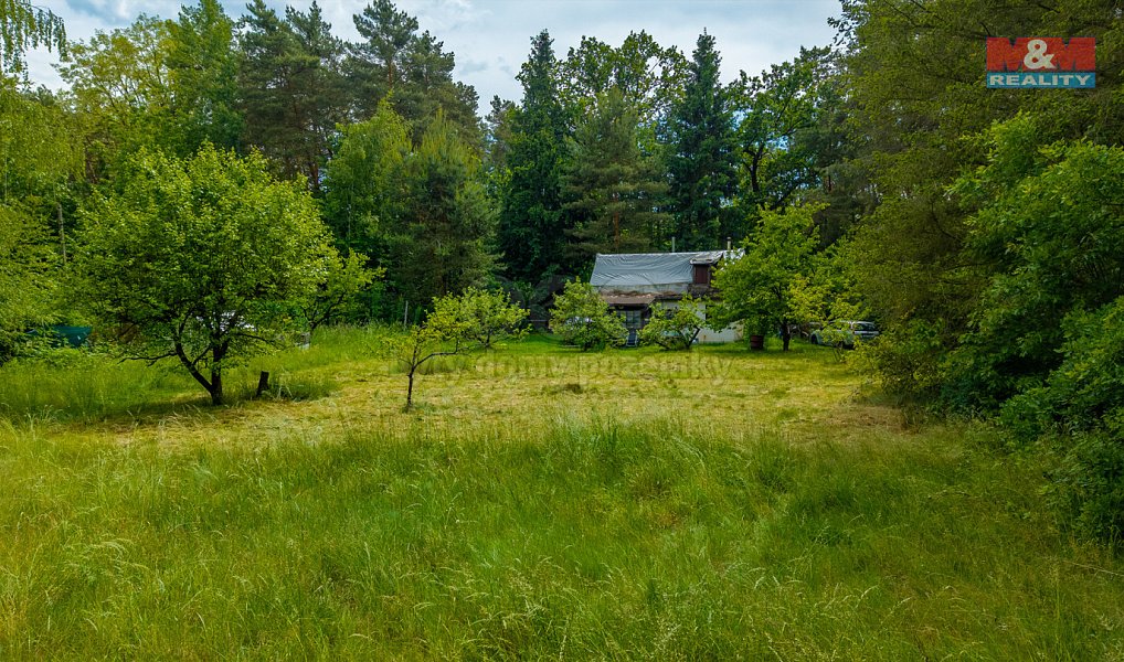 Prodej stavebního pozemku 4 271 m², Tišice – náhled fotky 2