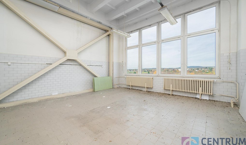 Pronájem skladovacích prostor 631 m², Turnov – náhled fotky 4