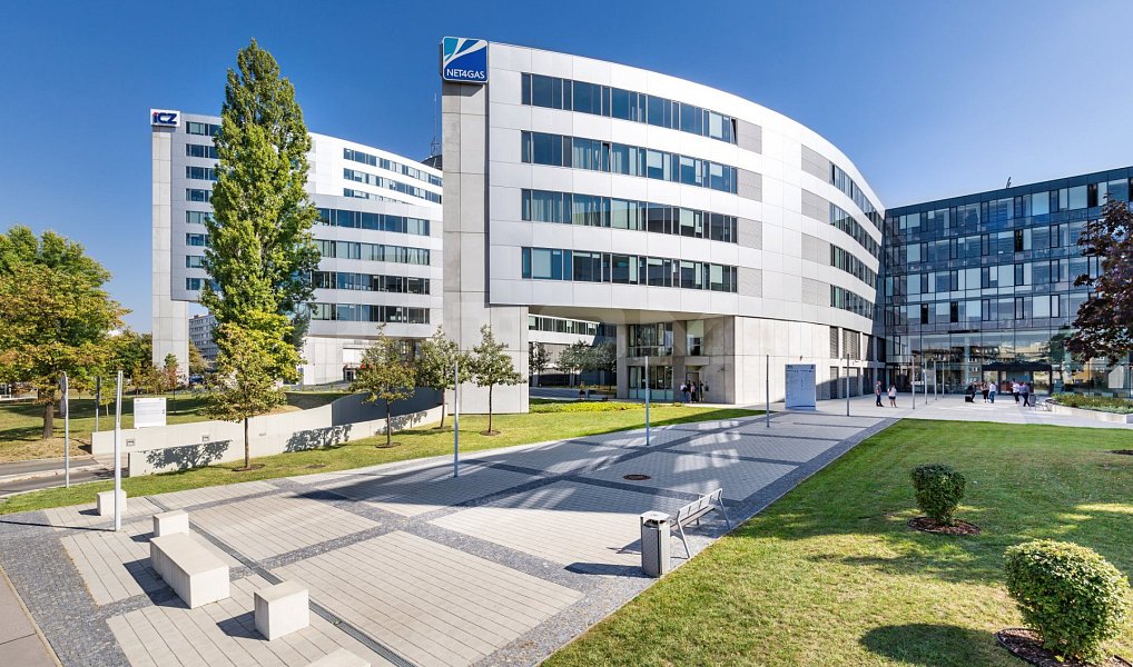Pronájem kanceláře 375 m², Praha – fotka 1 z 9