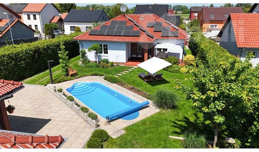 Prodej domu 165 m² s pozemkem 861 m², Skrbeň – fotka 1 z 29