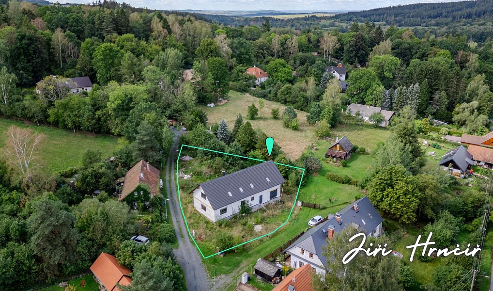 Prodej domu 313 m² s pozemkem 1 052 m², Nové Mitrovice – fotka 1 z 37