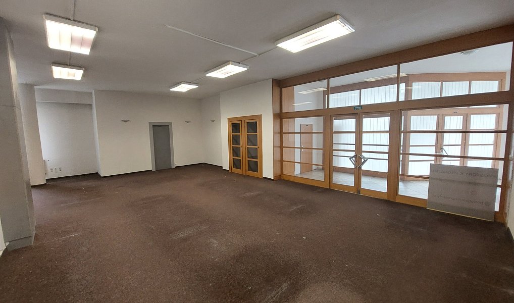 Pronájem obchodních prostor 88 m², Holešov – fotka 1 z 4