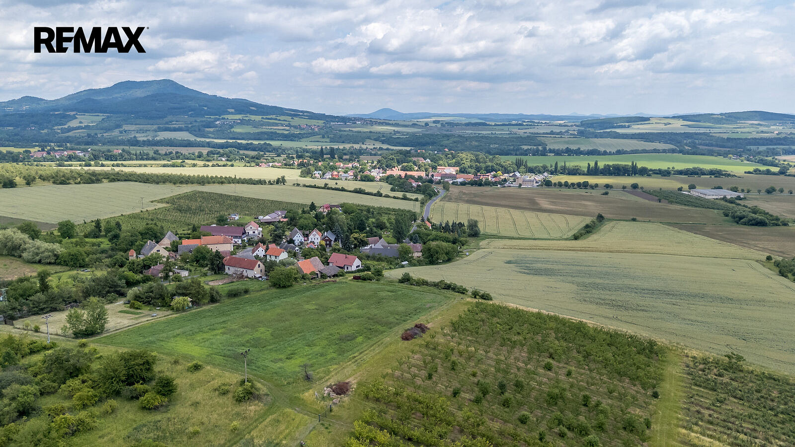 Prodej stavebního pozemku 4 139 m² – fotografie 2