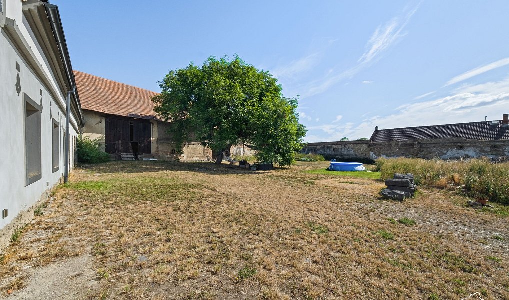 Prodej domu 100 m² s pozemkem 2 531 m², Lkáň – náhled fotky 35