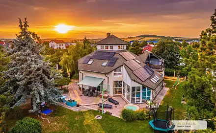 Prodej domu 305 m² s pozemkem 1 174 m², Na Výsluní, Plzeň - Černice