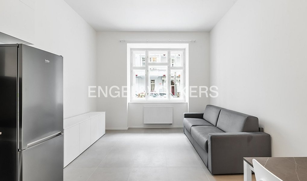 Pronájem bytu 2+kk 52 m², Praha – náhled fotky 2