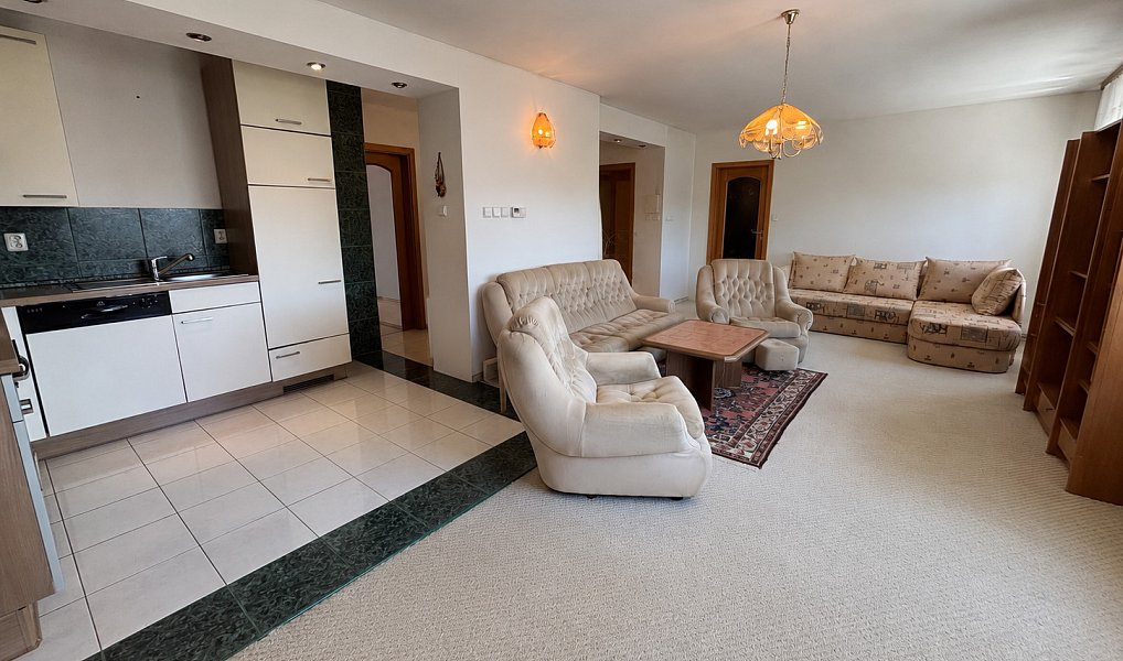 Prodej domu 220 m² s pozemkem 945 m², Šťáhlavy – náhled fotky 10