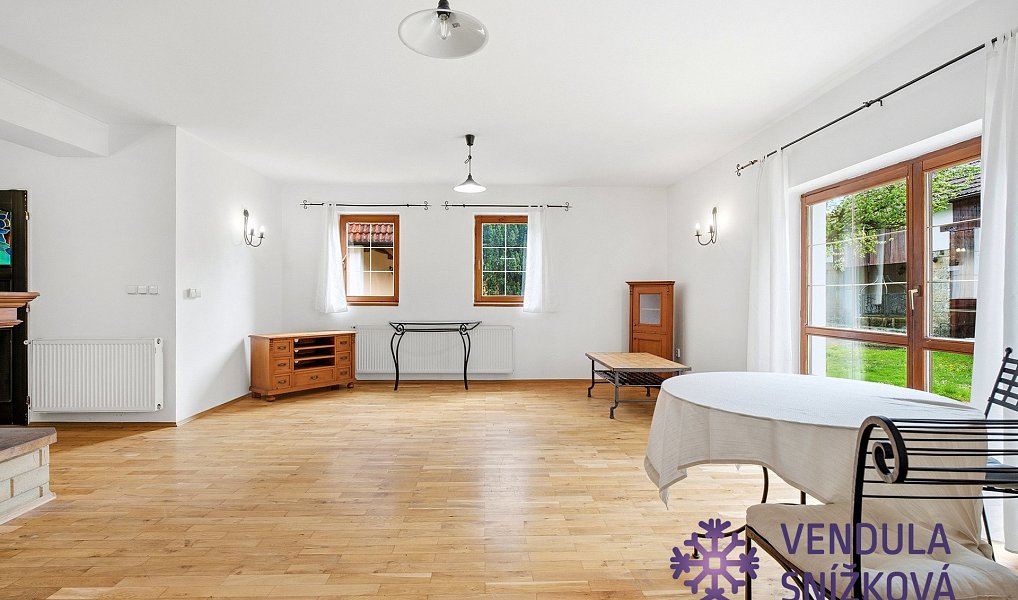 Prodej domu 180 m² s pozemkem 889 m², Bělá pod Bezdězem – náhled fotky 6