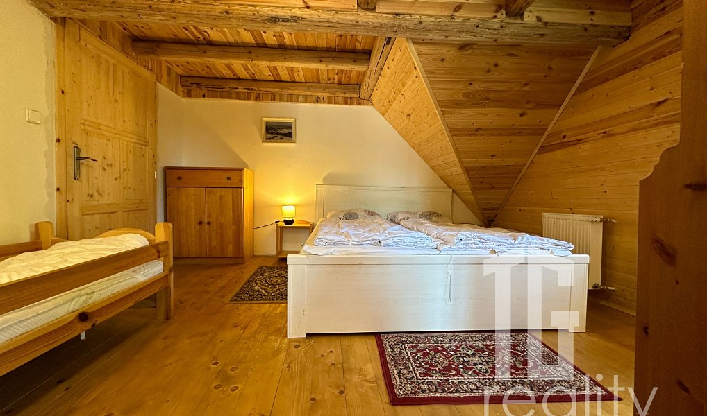Prodej domu 211 m² s pozemkem 1 458 m², Klíny – náhled fotky 6