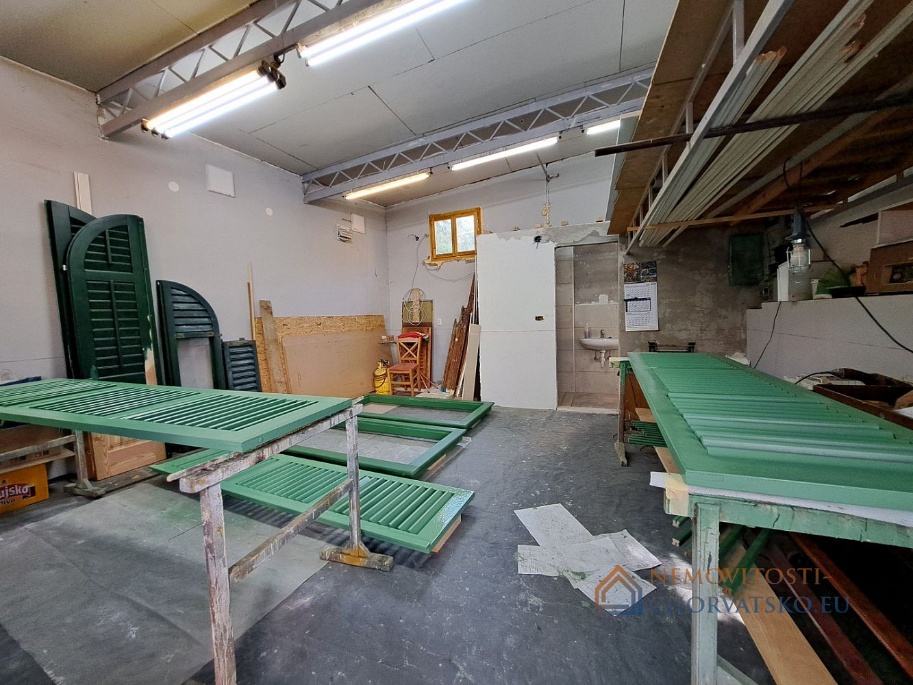 Prodej domu 350 m² s pozemkem 350 m² - Vista 3