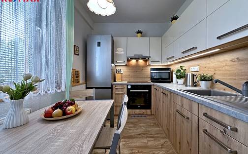 Prodej bytu 3+1 71 m², Sídliště Míru, Horní Planá, okres Český Krumlov