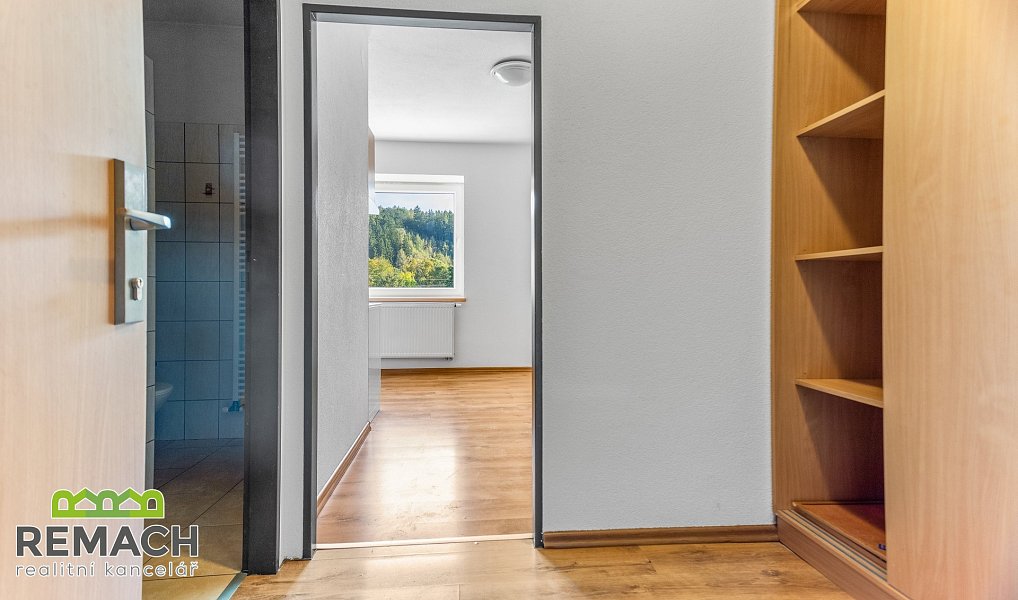 Pronájem bytu 2+kk 50 m², Hronov – náhled fotky 3