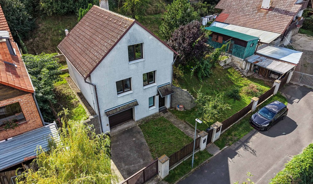 Prodej domu 122 m² s pozemkem 1 354 m², Žatec – náhled fotky 30
