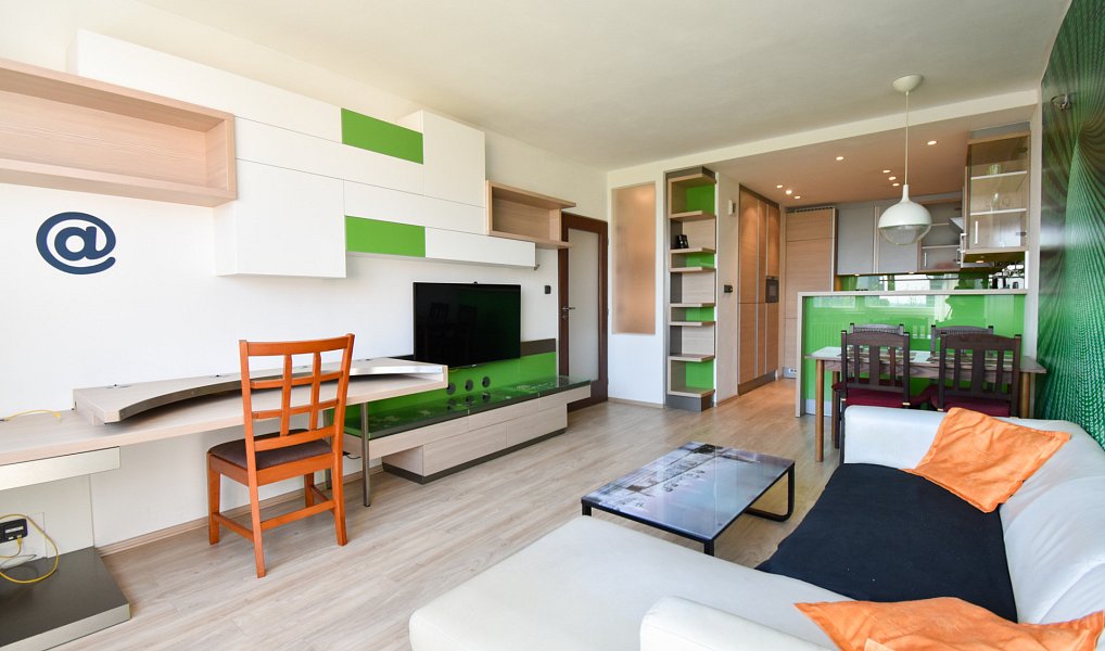 Pronájem bytu 3+kk 66 m², Praha – náhled fotky 2