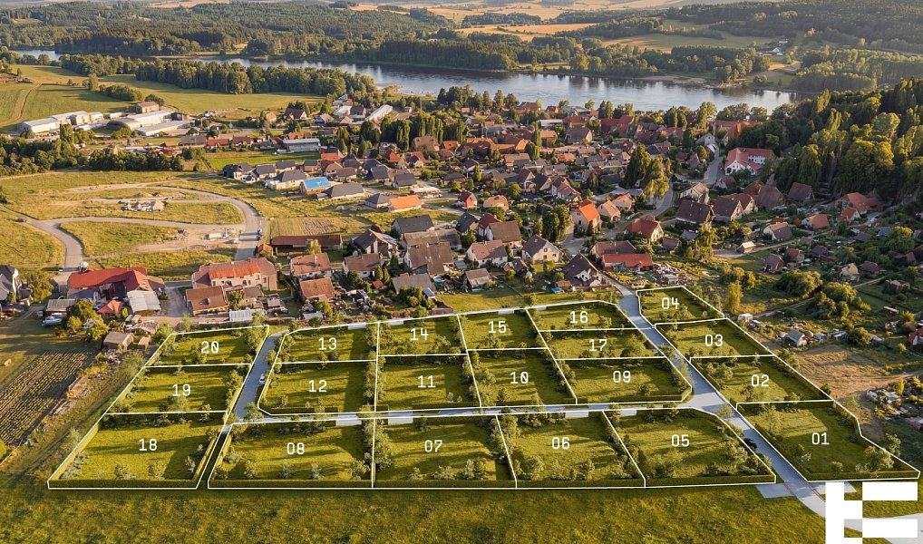 Prodej stavebního pozemku 812 m², Horní Planá – náhled fotky 4