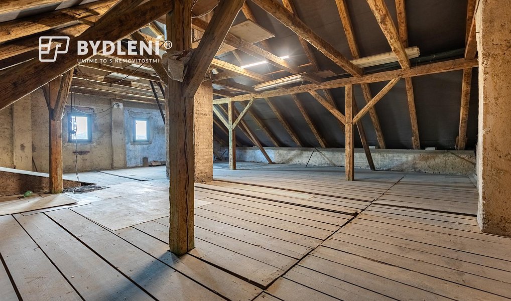 Prodej domu 297 m² s pozemkem 387 m², Krupka – náhled fotky 5