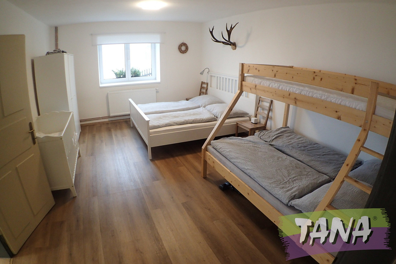 Prodej domu 190 m² s pozemkem 1 579 m² – fotografie 3