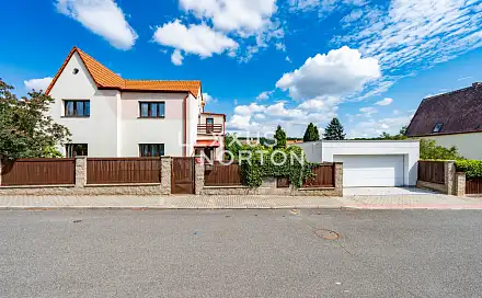 Pronájem domu 230 m² s pozemkem 859 m², Hornofova, Praha 6 - Nebušice