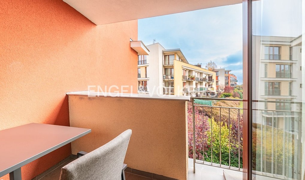Pronájem bytu 2+kk 67 m², Praha – náhled fotky 6
