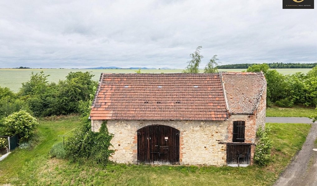 Prodej stodoly, pozemek 242 m2, Vrbičany, okr. Kladno, Vrbičany – náhled fotky 2