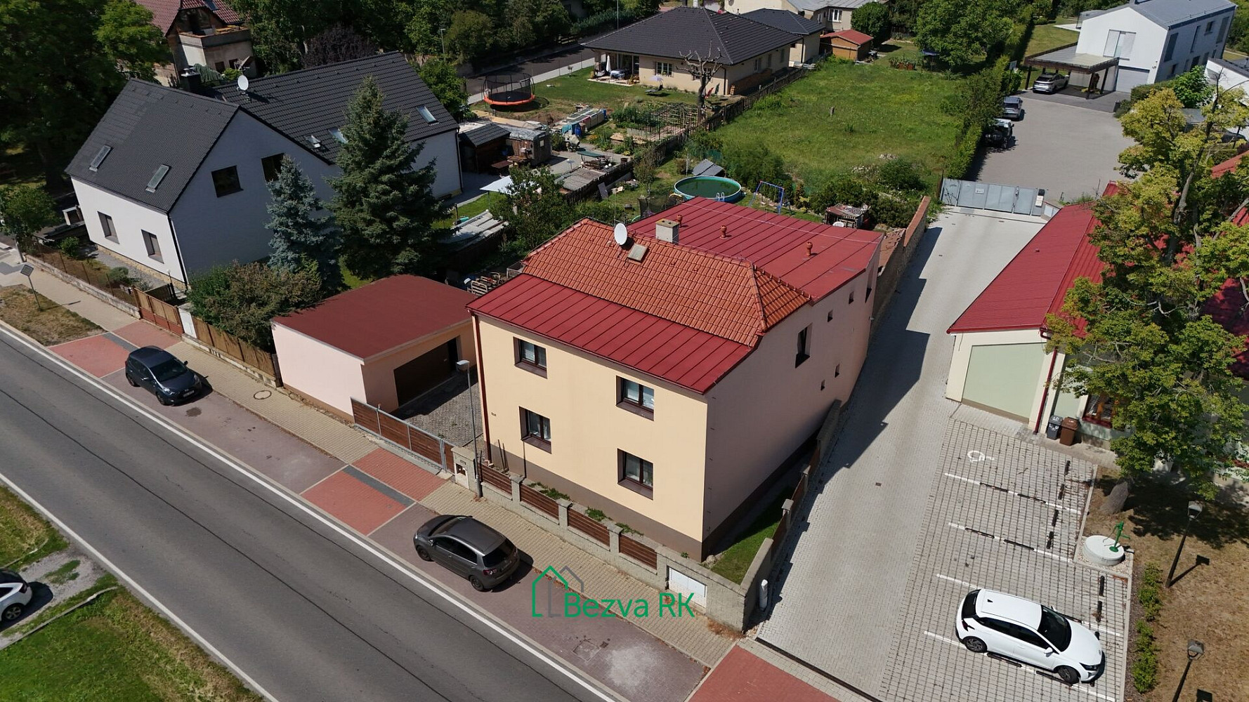 Prodej domu 250 m² s pozemkem 843 m² – fotografie 4