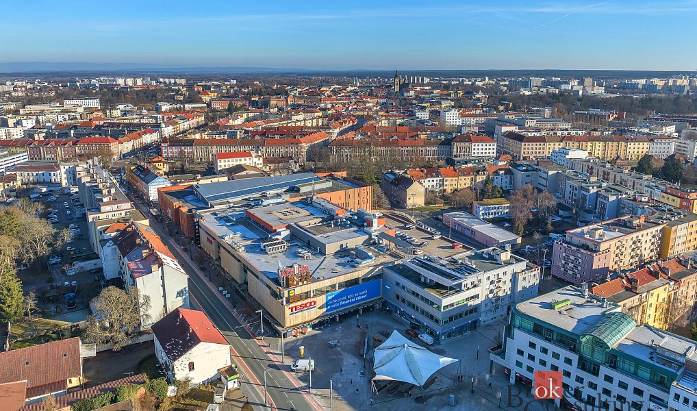 Pronájem obchodních prostor 98 m², Hradec Králové – náhled fotky 7