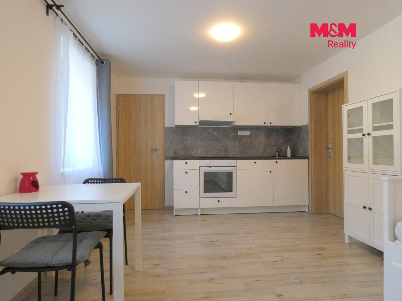 Prodej bytu 1+kk 27 m² — photo 2