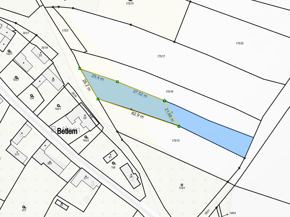 Prodej stavebního pozemku 1 900 m²