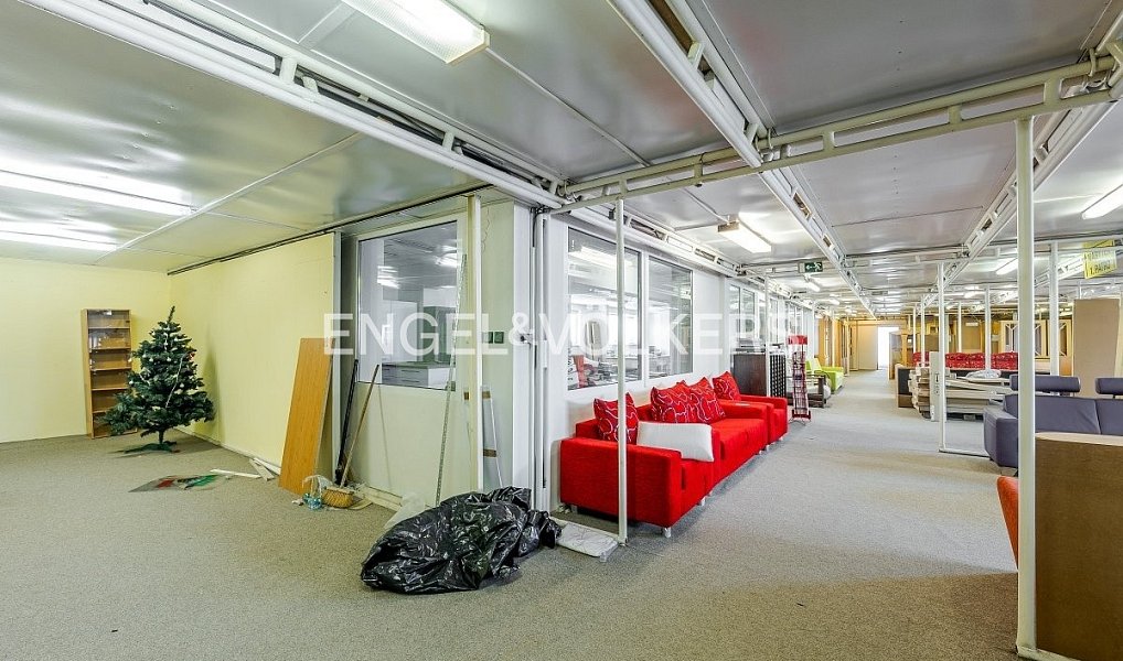 Pronájem kanceláře 2 550 m², Nymburk – náhled fotky 3