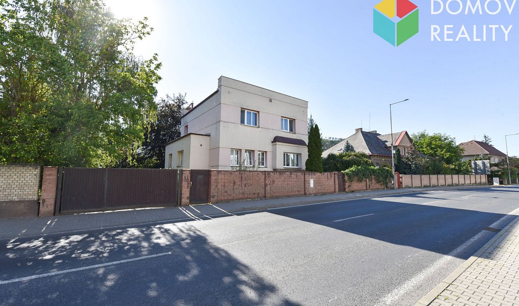 Prodej domu 220 m² s pozemkem 831 m², Beroun – náhled fotky 3