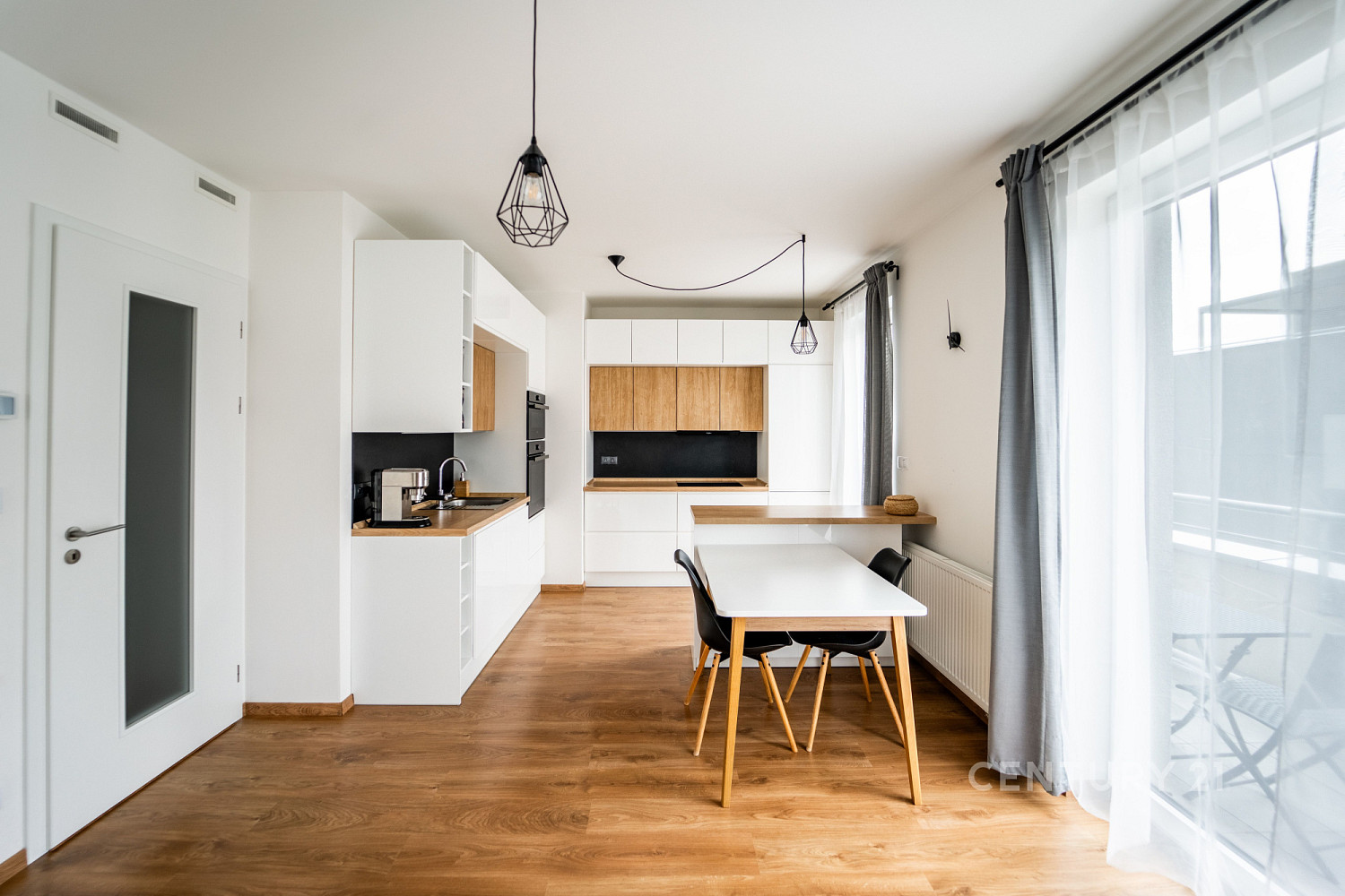 Prodej novostavby bytu 3+kk s balkonem, garážovým stáním a sklepem Praha 4 Michle Bohdalecké z