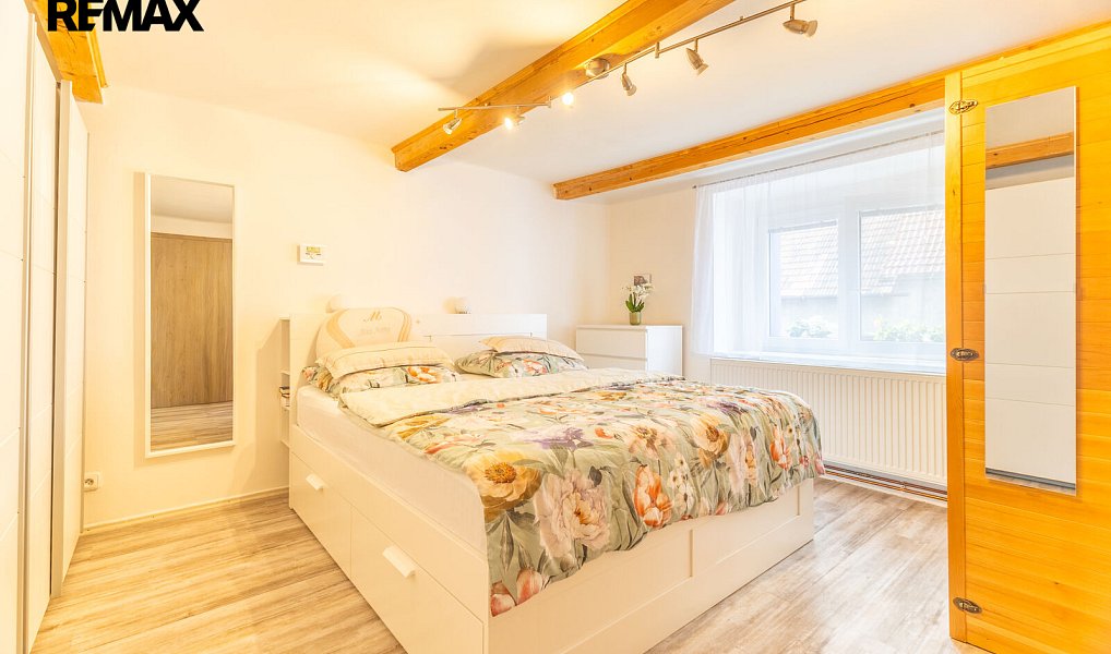 Prodej domu 160 m² s pozemkem 2 647 m², Karlova Ves – náhled fotky 8