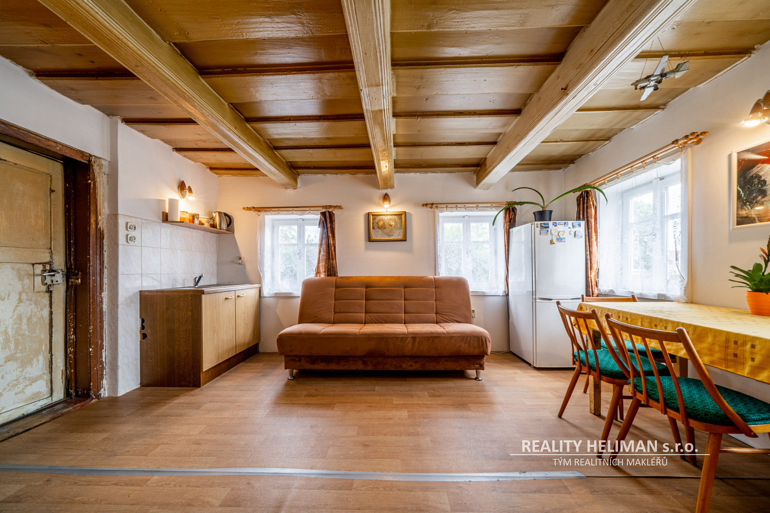 Prodej domu 177 m² s pozemkem 645 m² – fotografie 2