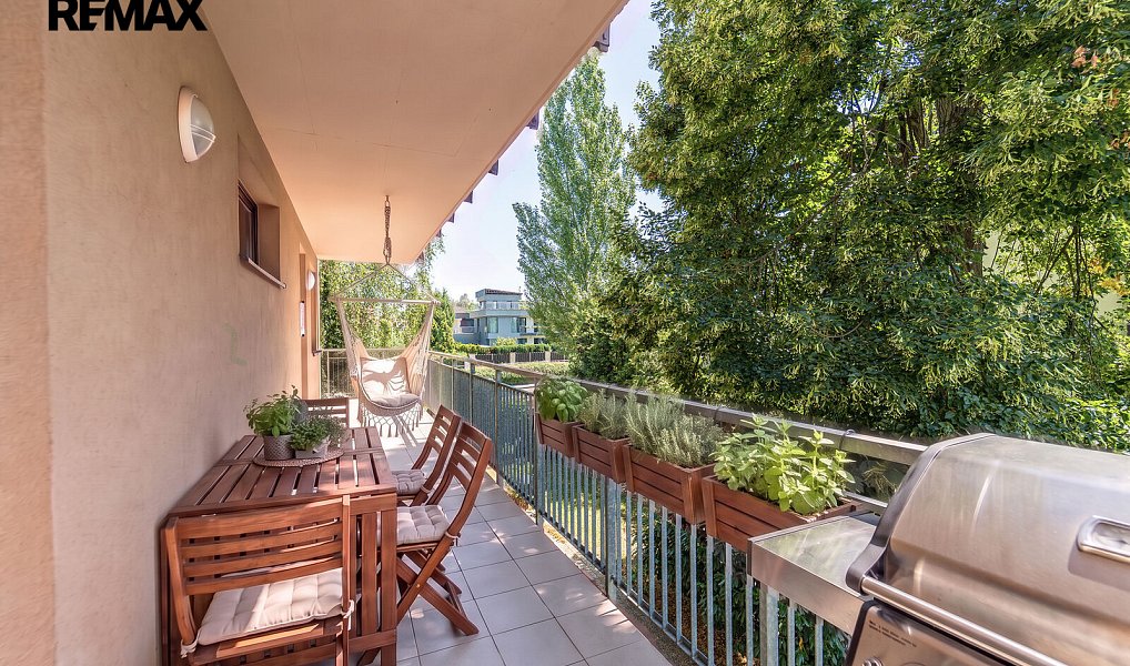 Prodej bytu 2+kk 61 m², Praha – náhled fotky 2