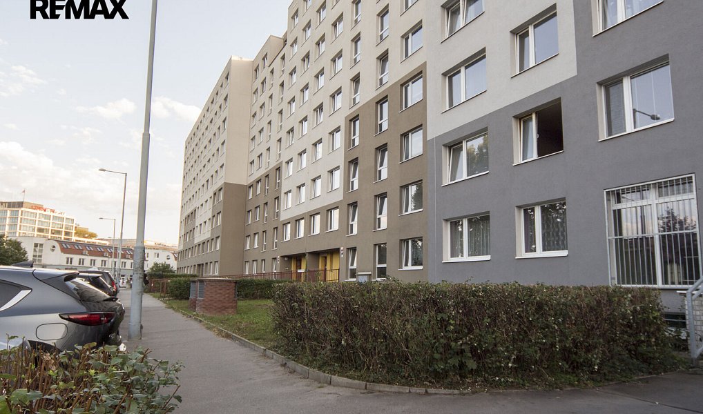 Prodej bytu 2+kk 43 m², Praha – náhled fotky 9