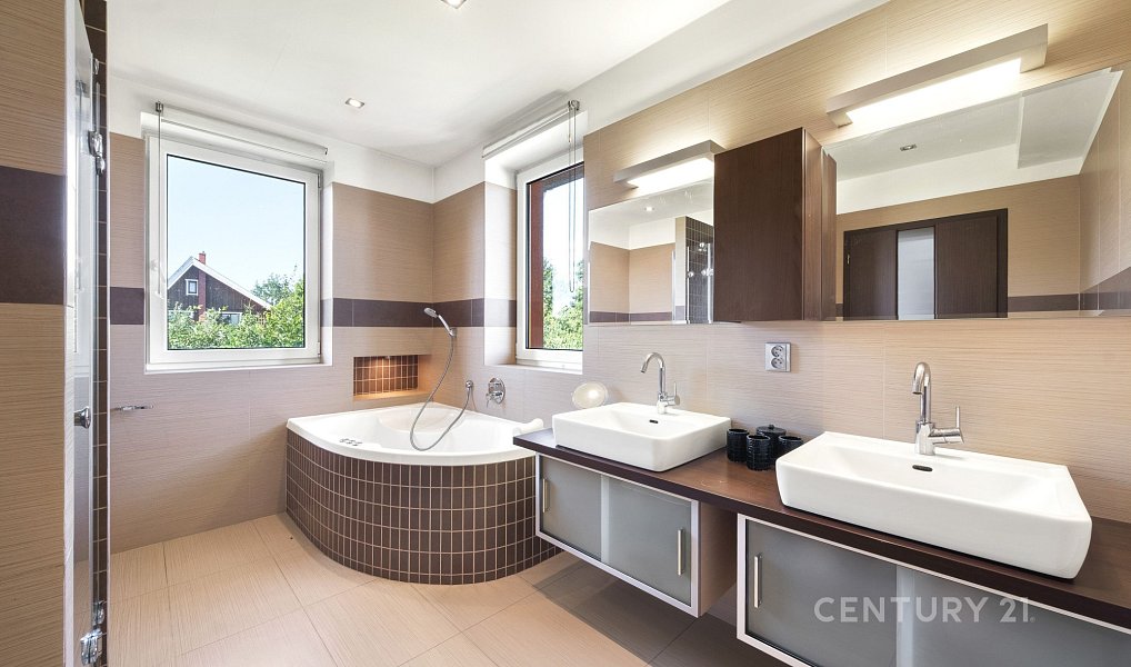 Pronájem domu 210 m² s pozemkem 1 586 m², Mukařov – náhled fotky 29