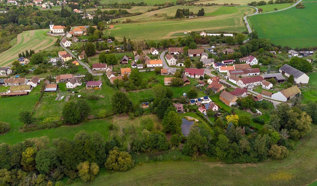 Prodej stavebního pozemku 2 608 m², Ždírec – náhled fotky 7