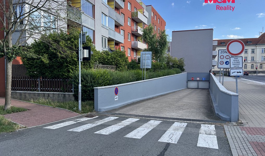 Pronájem garážového stání, ul. U Kasáren, Mladá Boleslav, Mladá Boleslav – náhled fotky 3