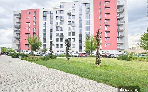 Pronájem garážového stání 12 m2, Pardubice - Zelené Předměstí, Pod Vinicí, Pardubice - Zelené Předměstí