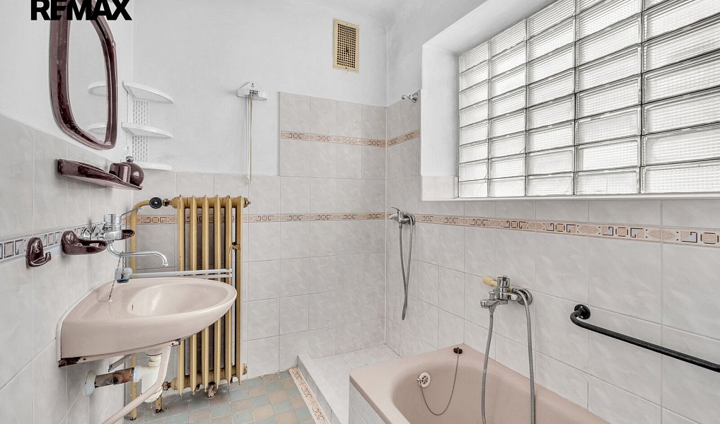 Prodej domu 217 m² s pozemkem 522 m², Smidary – náhled fotky 22