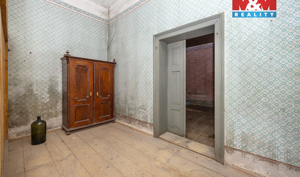 Prodej domu 330 m² s pozemkem 43 267 m², Moravany – náhled fotky 13