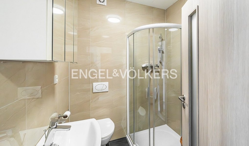 Pronájem bytu 2+kk 63 m², Praha – náhled fotky 6